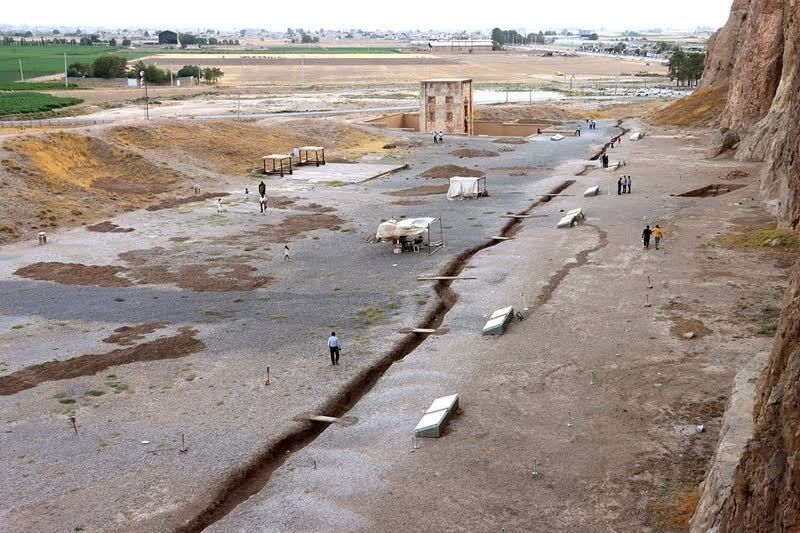 آثار صخرهای نقش رستم از خطر فرونشست مصون هستند