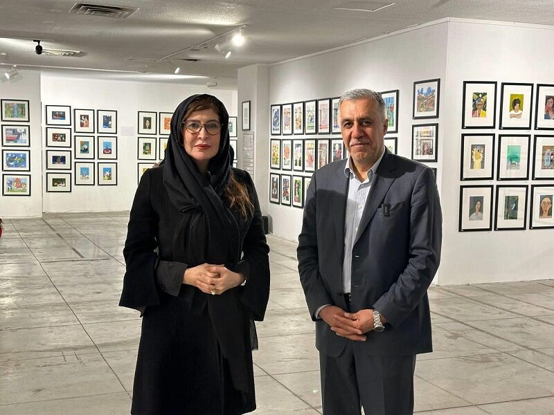 بازدید مشاور وزیر فرهنگ از نمایشگاه دانههای خاک سرزمین من