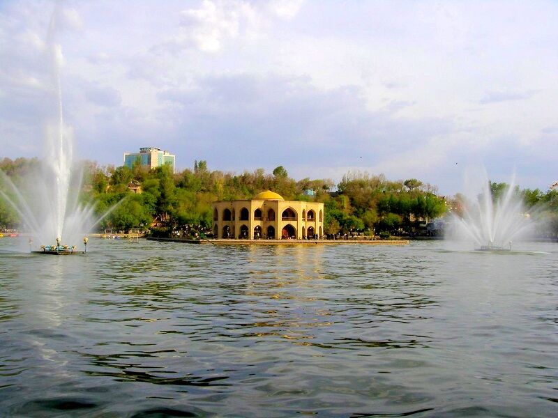 «دوکوهه ادبیات» در سرزمین هشت بهشت