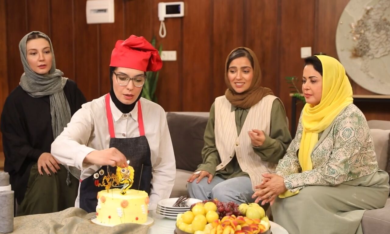 ادعای یک تهیهکننده درباره میزان مخاطبانش/ بینندگان شام ایرانی از «بفرمایید شام» بیشتر بود