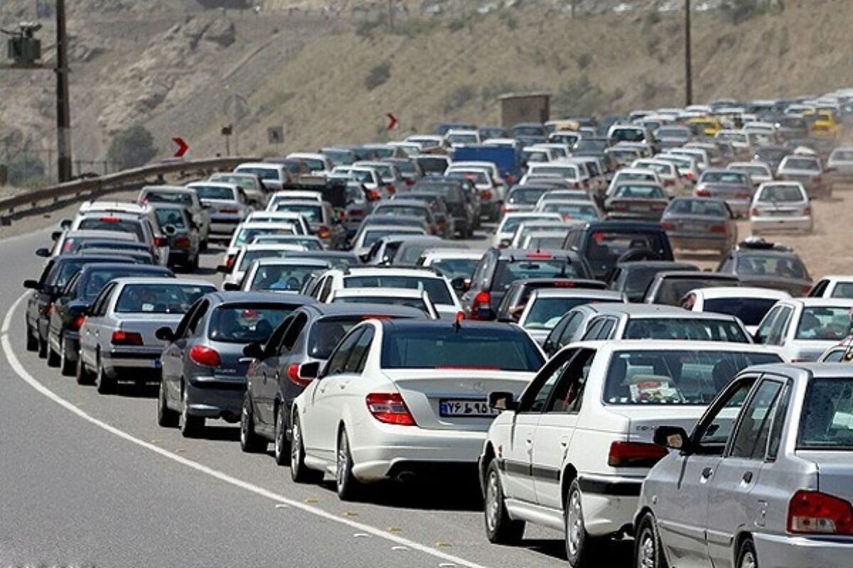 ترافیک سنگین در جادههای شمالی کشور
