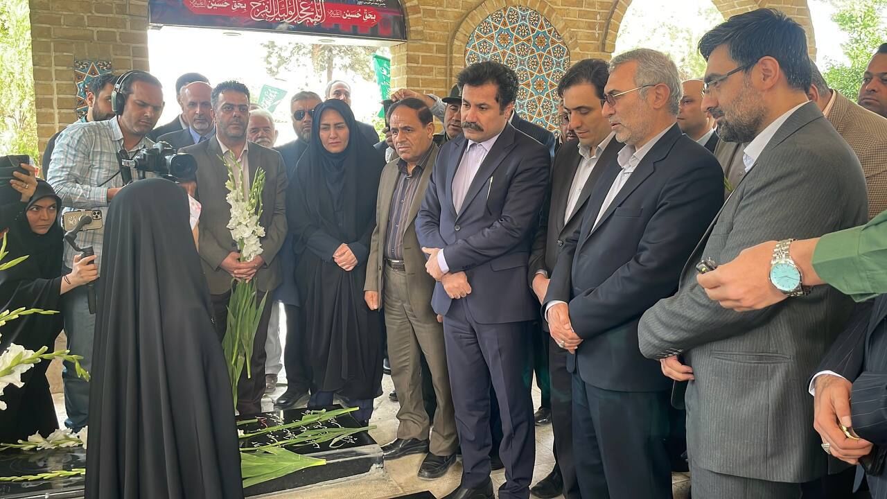 بازدید معاون رئیس‌جمهور از شهریار با هدف رفع مشکلات حوزه کشاورزی+فیلم