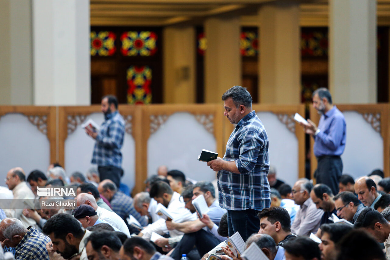 فضیلت ماه مبارک رمضان بیشتر است یا ذیحجه؟