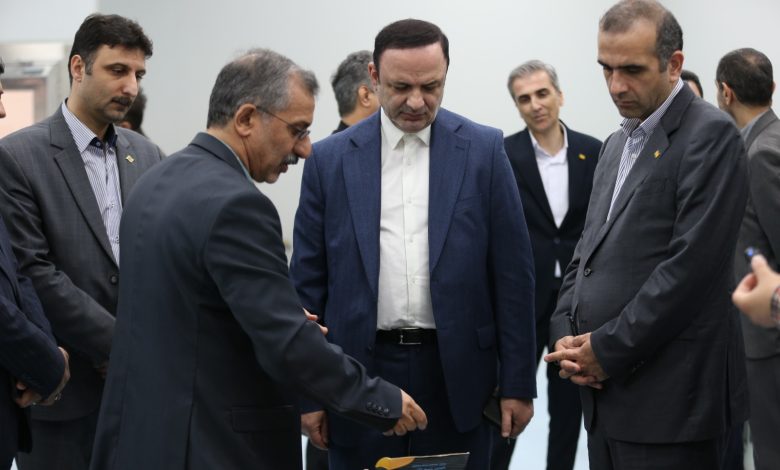 برنامههای نخستین روز حضور دبیر شورایعالی مناطق آزاد در منطقه آزاد انزلی: بازدید از طرح سرمایهگذاری خارجی، و شركت دانشبنیان تا سومین شهرك صنعتی