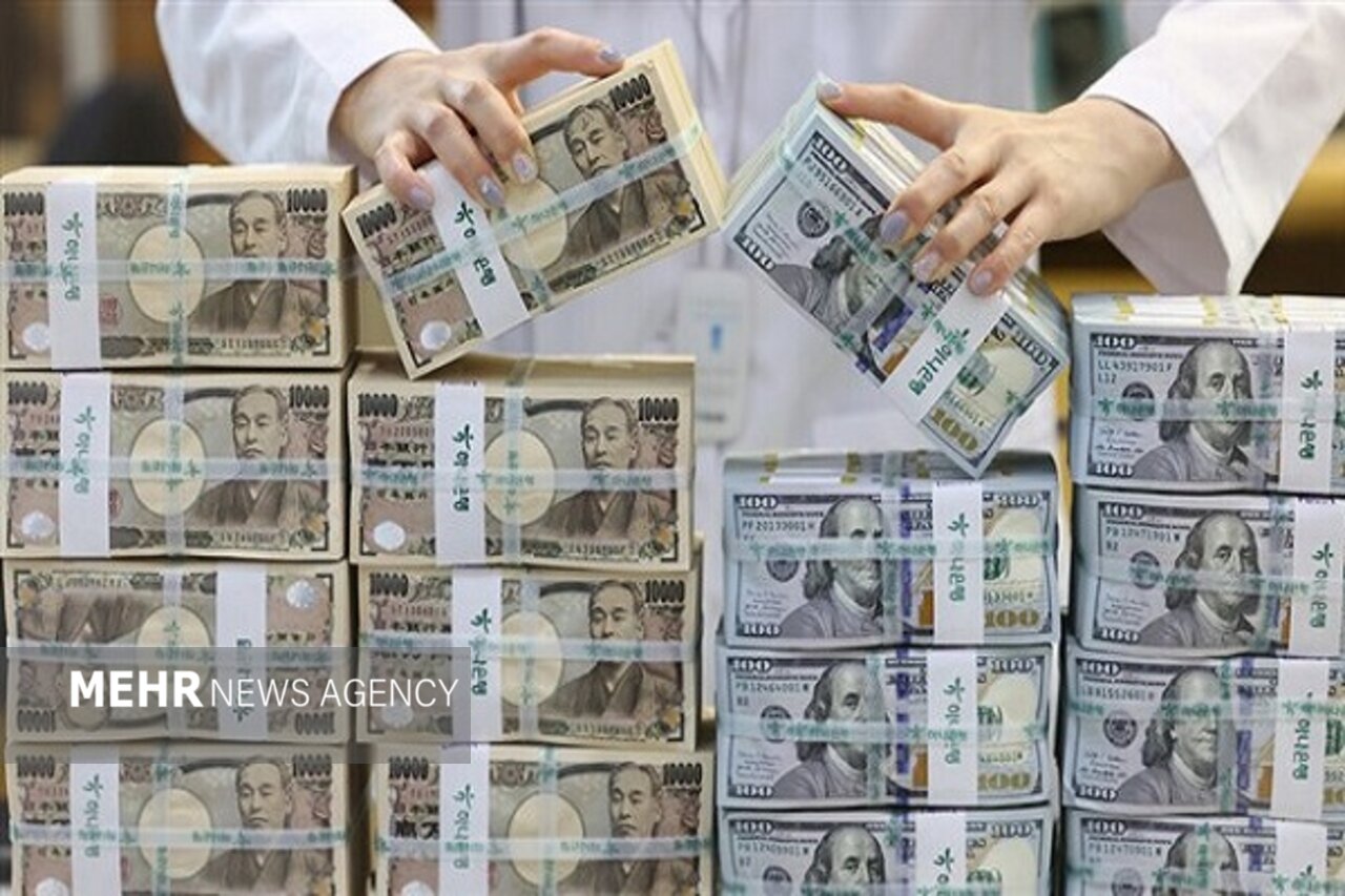 آخرین قیمت دلار و یورو در بازار ارز تجاری