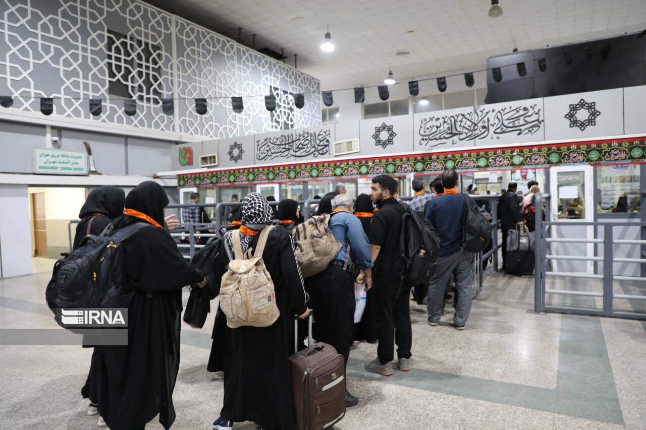 ۱۴ روز مانده به اربعین/ ۱۱۴ هزار زائر از مرز مهران تردد کردند