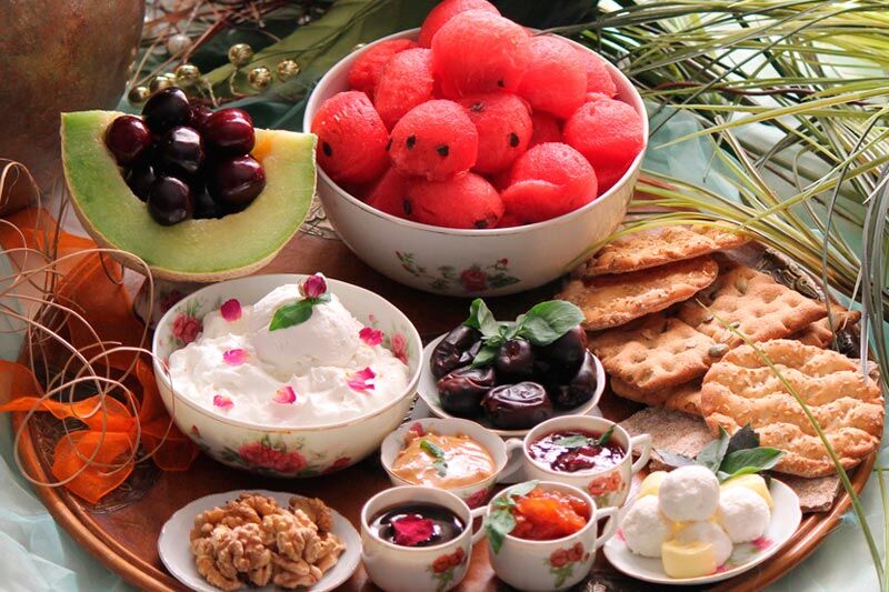 خوراکی‌هایی که تابستان شما را خنک می‌کنند