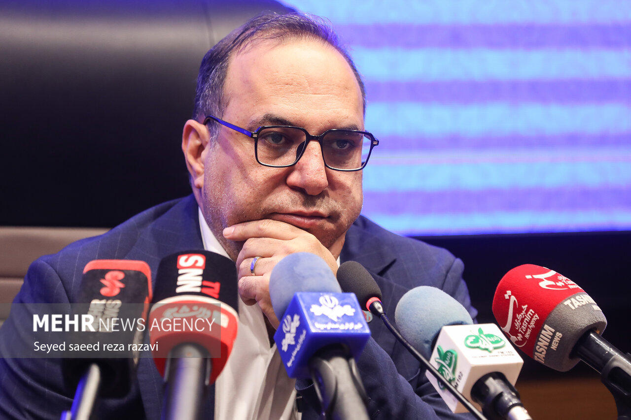 استخدام ۱۵۰۰ نفر در دانشگاه علوم پزشکی ایران؛ ۸۰۰ نفر جذب شدند