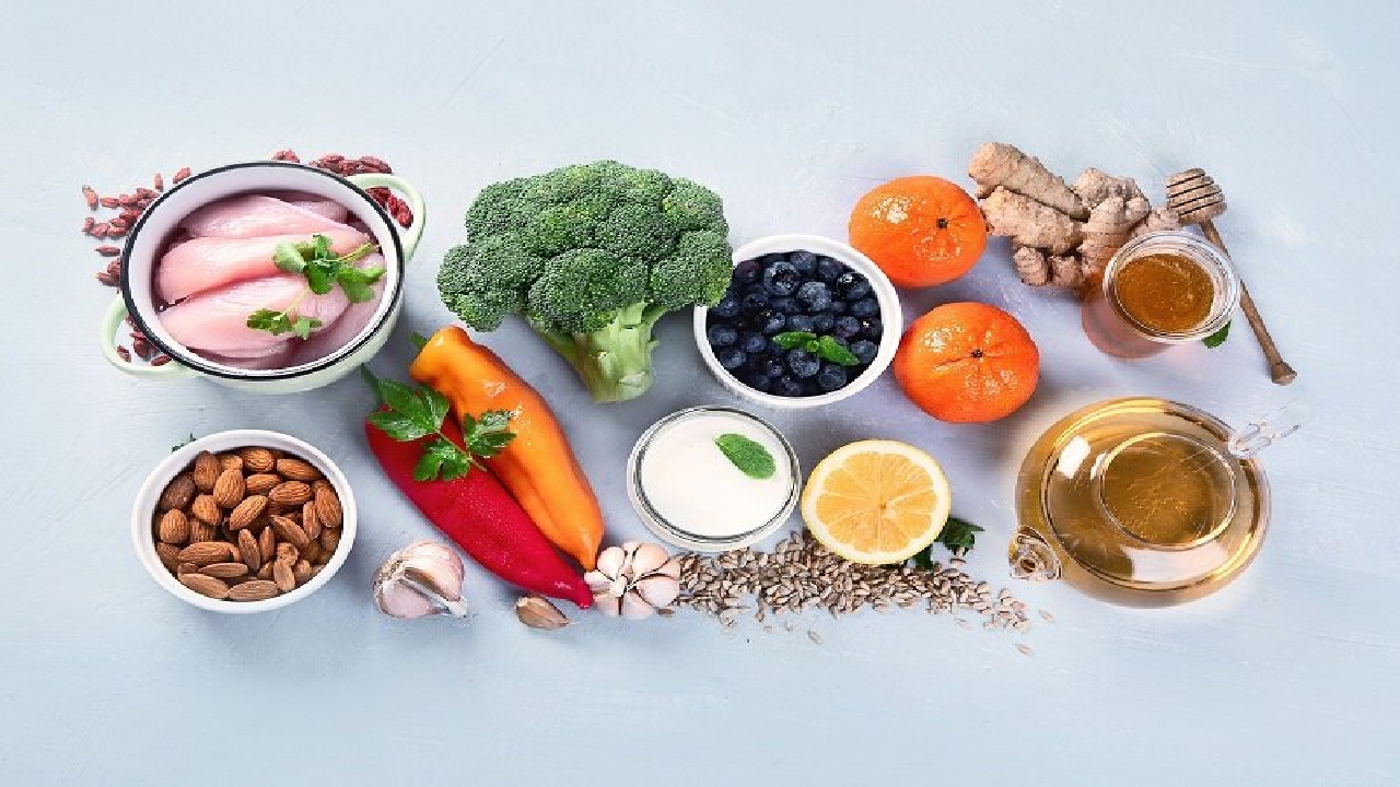 خوراکیهای تقویتکننده ایمنی بدن در زمستان؛ راهکار مقابله با سرماخوردگی و آنفلوآنزا