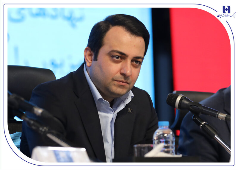 اصلاح ساختارهای مالی و فناورانه، رمز پایداری و رقابتپذیری بانک صادرات