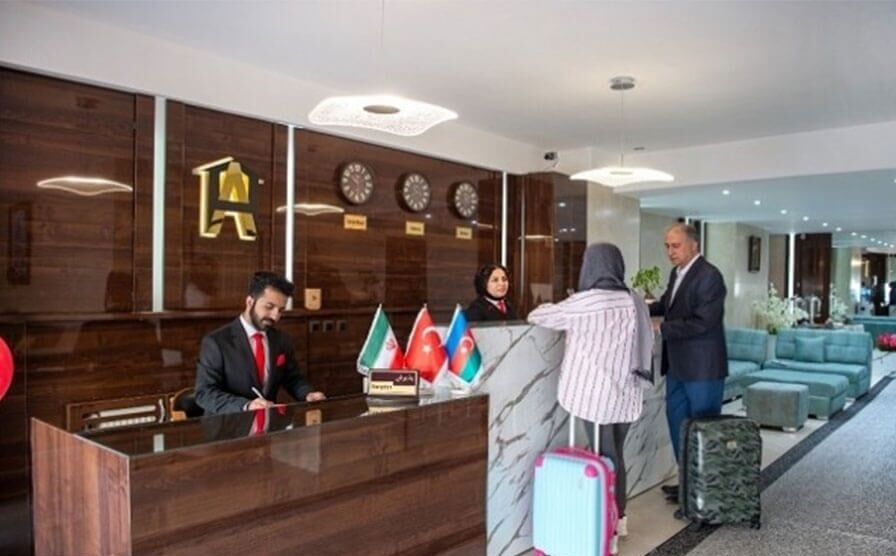 معافیت مالیاتی و کاهش تعرفه حامل‌های انرژی مطالبه هتلداران از نمایندگان مجلس
