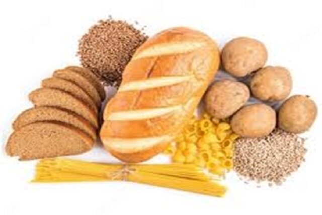 پژوهشگران، نقش سبزیجات نشاسته‌ای مانند سیب‌زمینی سفید را در تأمین مواد مغذی در یک مطالعه بررسی کردند. سیب‌زمینی سفید مقدار قابل‌توجهی پتاسیم، فیبر و چندین ویتامین فراهم می‌کند و سبزیجات نشاسته‌ای، بسیار بیشتر از غلات پتاسیم و ویتامین C تأمین می‌کنند. با این حال، جایگزینی غلات با سبزیجات نشاسته‌ای باعث کاهش دریافت آهن، فولات، کلسیم و چندین ویتامین گروه B می‌شود.