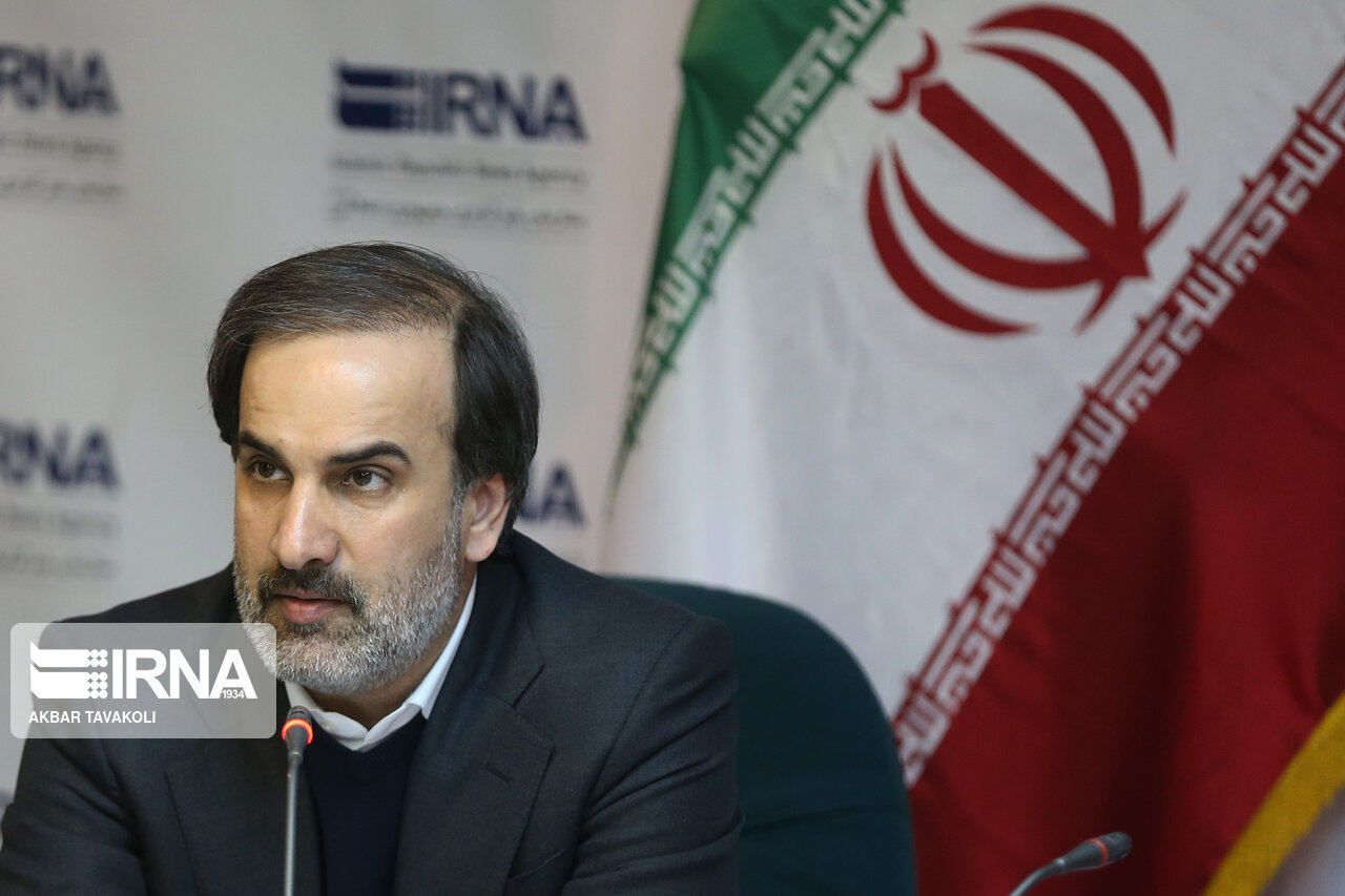 معاون وزیر فرهنگ: رویینه‌تنی وطن را به نوشداروی هنر به نمایش خواهیم گذاشت 