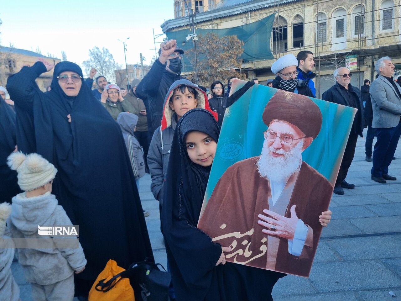 ملت مبارز ایران راه امام خامنه ای را ادامه خواهد داد