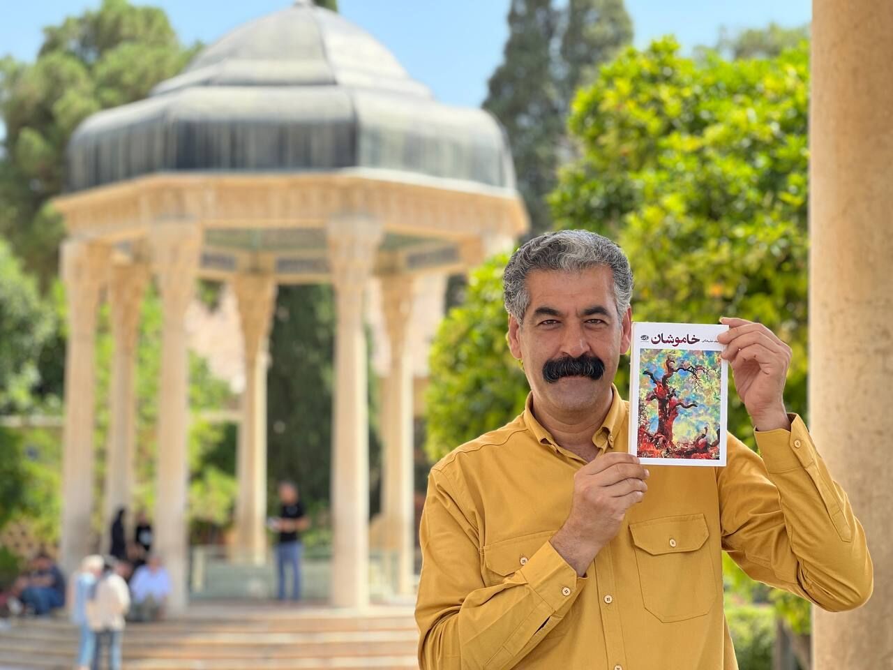 نگاهی به آثار و زندگی‌نامه نویسنده «خاموشان»