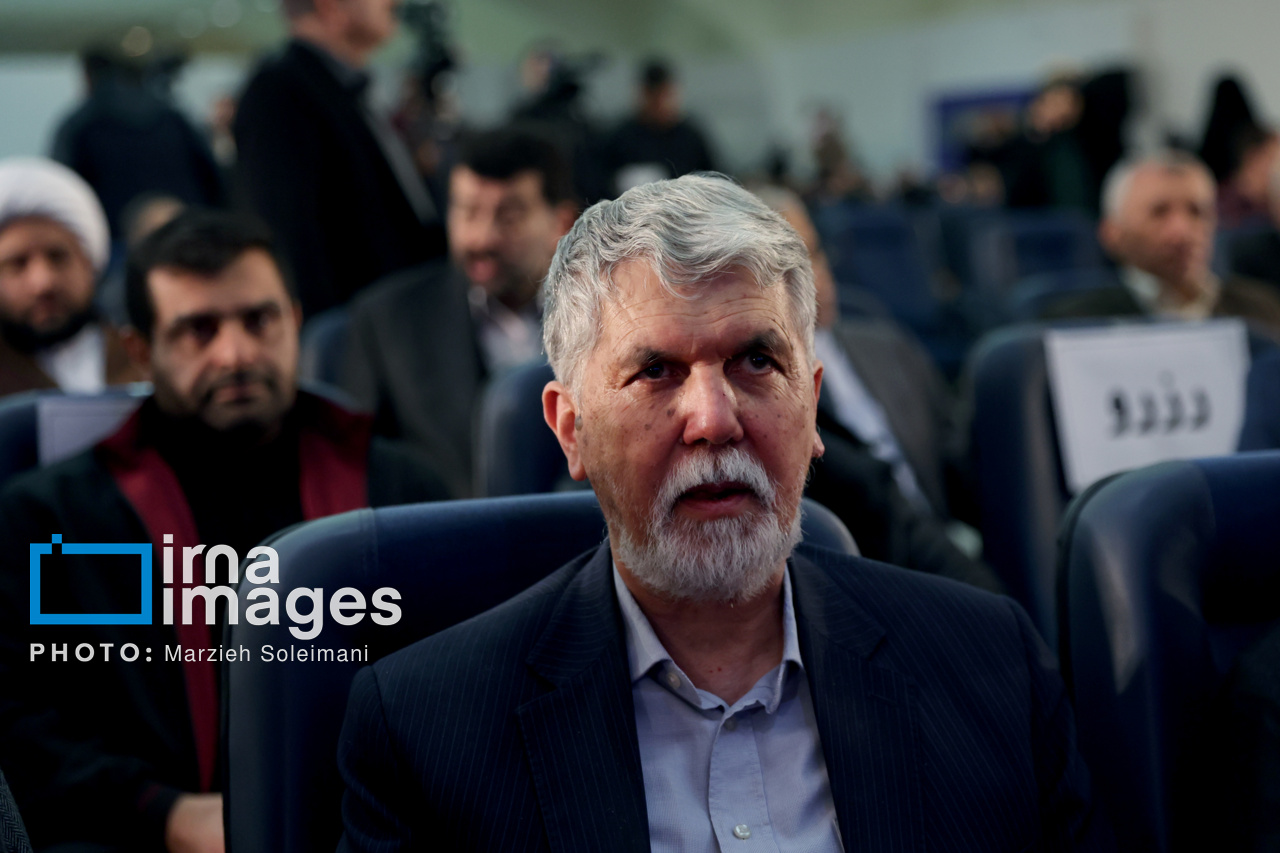 وزیر فرهنگ: ‏حضور خیابانی مردم، خار چشم دشمنان ایران است
