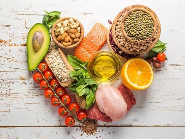 تغذیه مناسب در سالمندی؛ کلید پیشگیری از بیماری‌های غیرواگیر