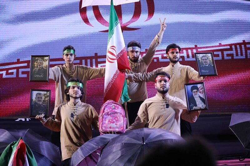 جدایی میان مردم و هنرمندان در جنگ تحمیلی سوم شکل نگیرد/ روایتی از اتحاد جمعی