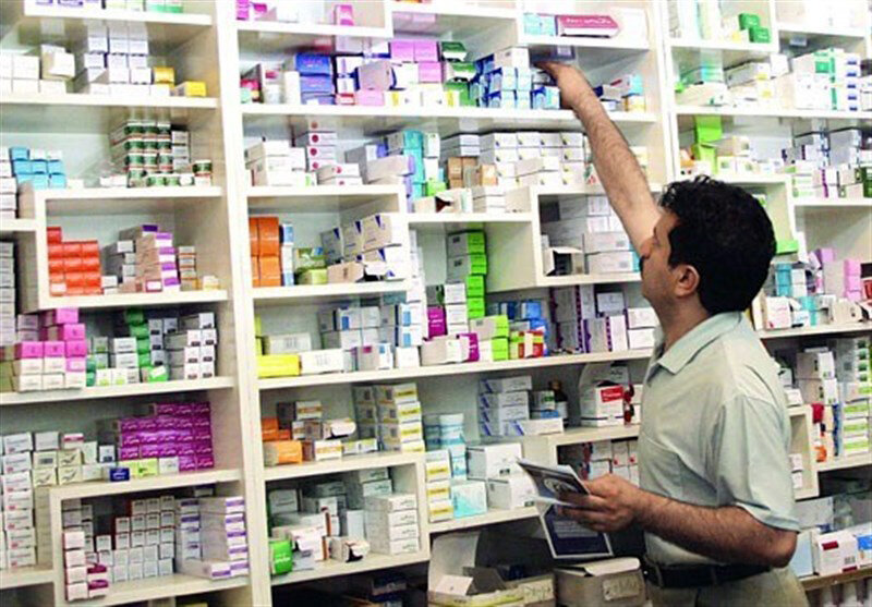 حجم مطالبات داروخانهها از بیمهها ۴ برابر شد