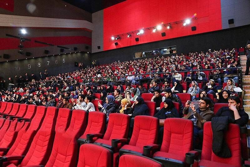 سینماهای کشور میزبان بیش از ۲۴۵ هزار مخاطب شدند/ «آنتیک» در صدر جدول