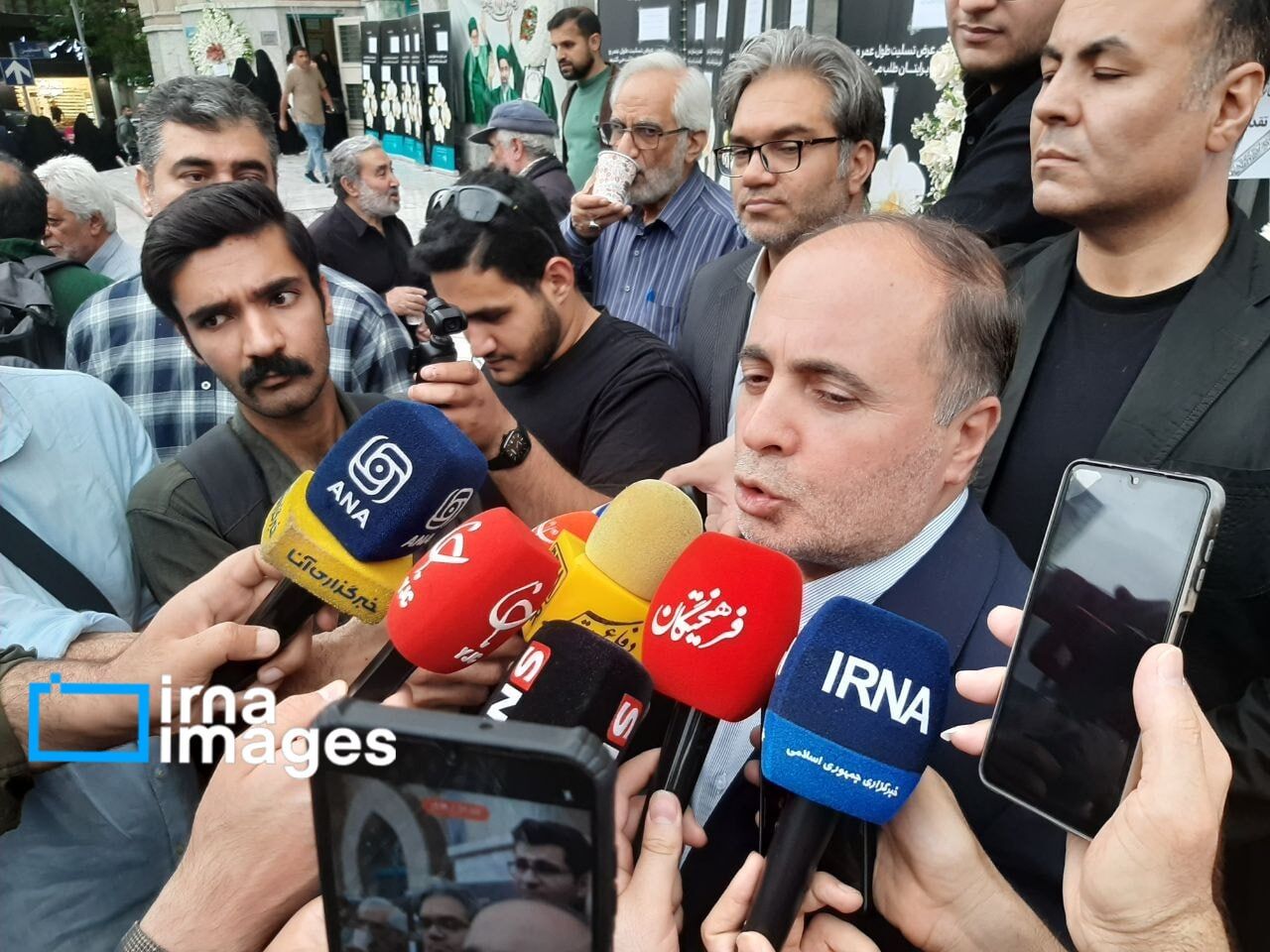 وزیر جهاد کشاورزی: نرخ تورم کالاهای اساسی کاهشی شده است