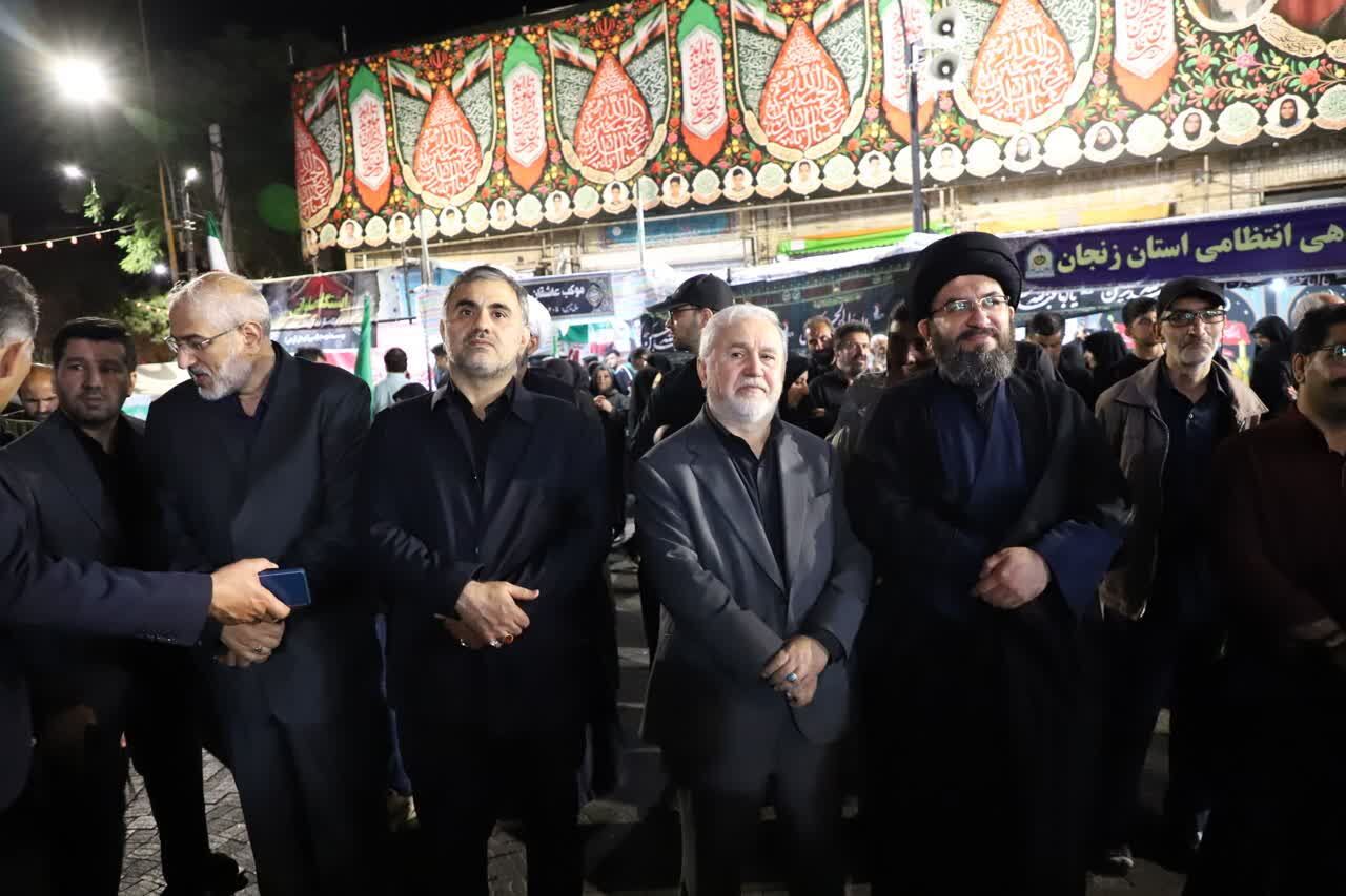 قائم مقام وزیر: آثار جنگ در حسینیه اعظم زنجان حفظ شود